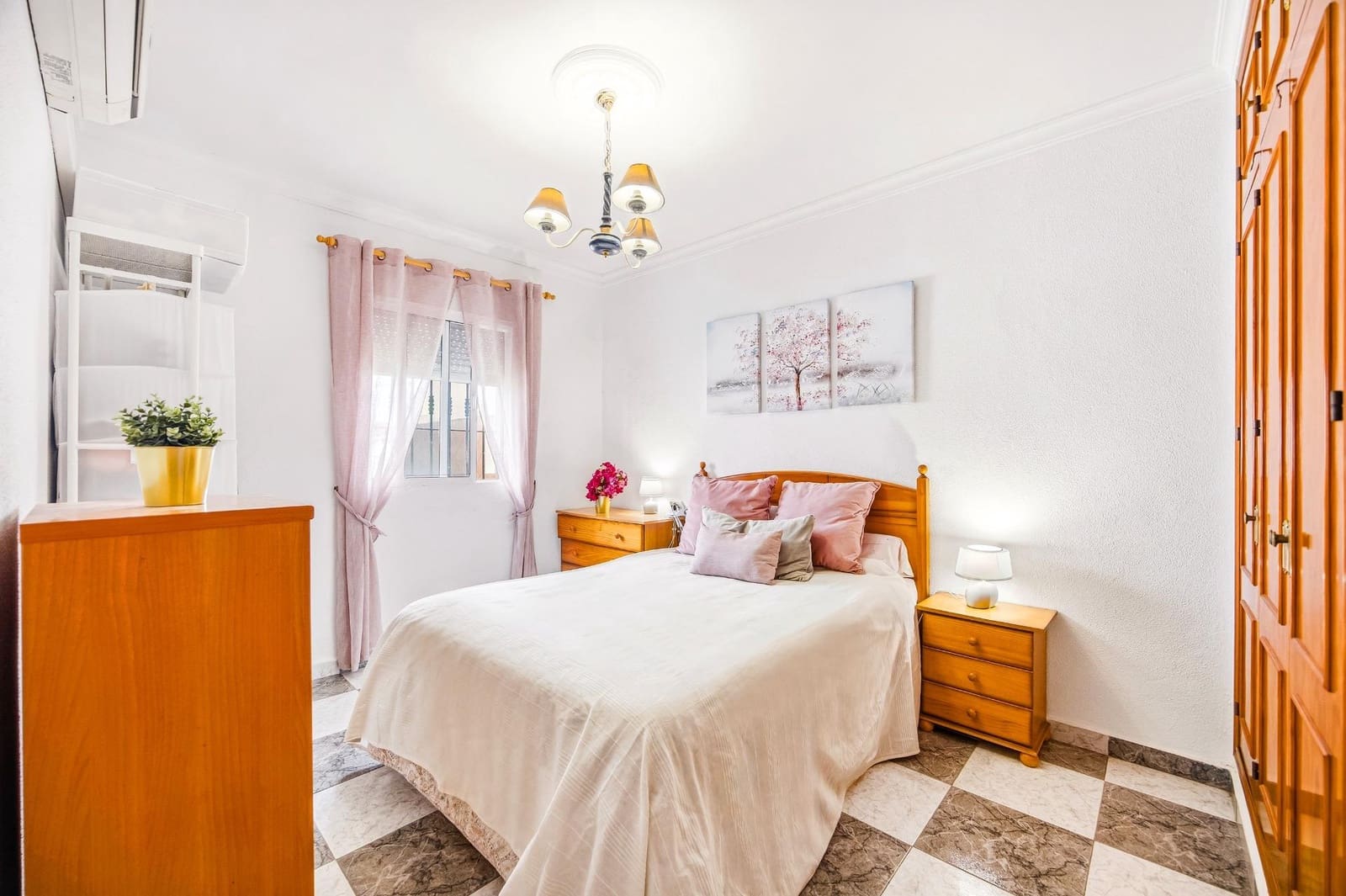 3 soveværelse Villa til salg i Chiclana de la Frontera med swimmingpool - € 389.990 (Ref: 9820480)
