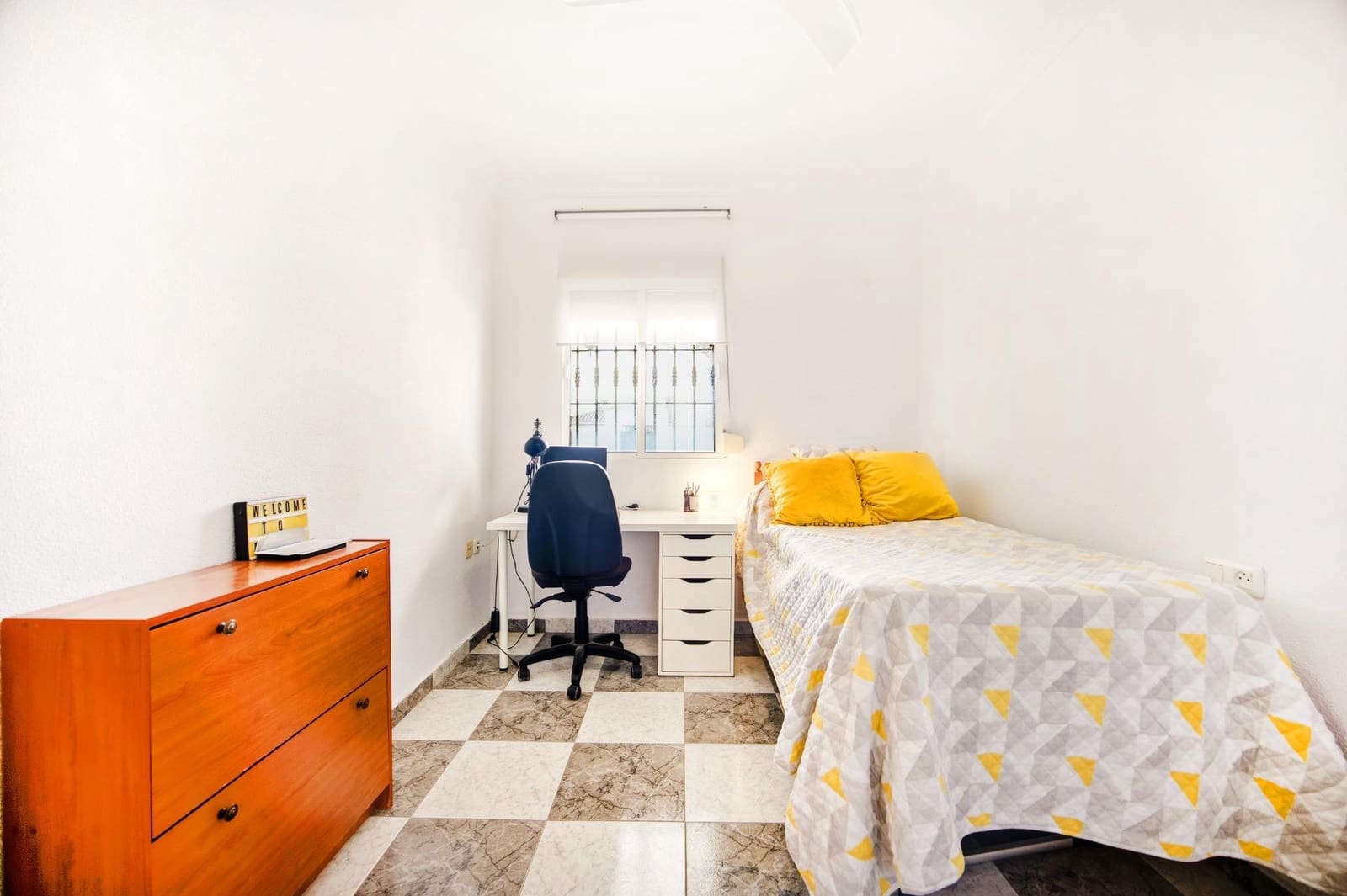 3 soveværelse Villa til salg i Chiclana de la Frontera med swimmingpool - € 389.990 (Ref: 9820480)