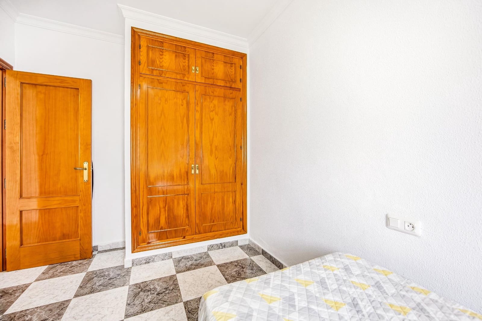 3 soveværelse Villa til salg i Chiclana de la Frontera med swimmingpool - € 389.990 (Ref: 9820480)