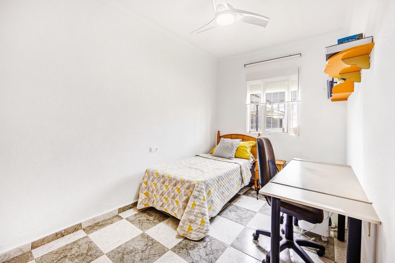 3 soveværelse Villa til salg i Chiclana de la Frontera med swimmingpool - € 389.990 (Ref: 9820480)
