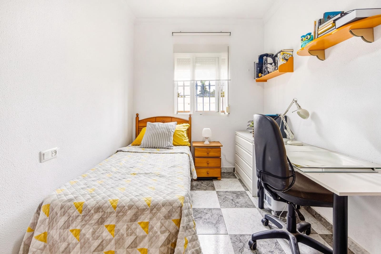 3 soveværelse Villa til salg i Chiclana de la Frontera med swimmingpool - € 389.990 (Ref: 9820480)