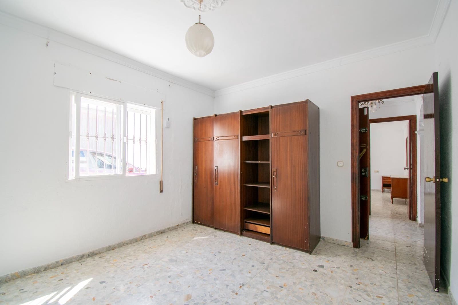 2 bedroom Townhouse for sale in Chiclana de la Frontera - € 196,900 (Ref: 9831321)