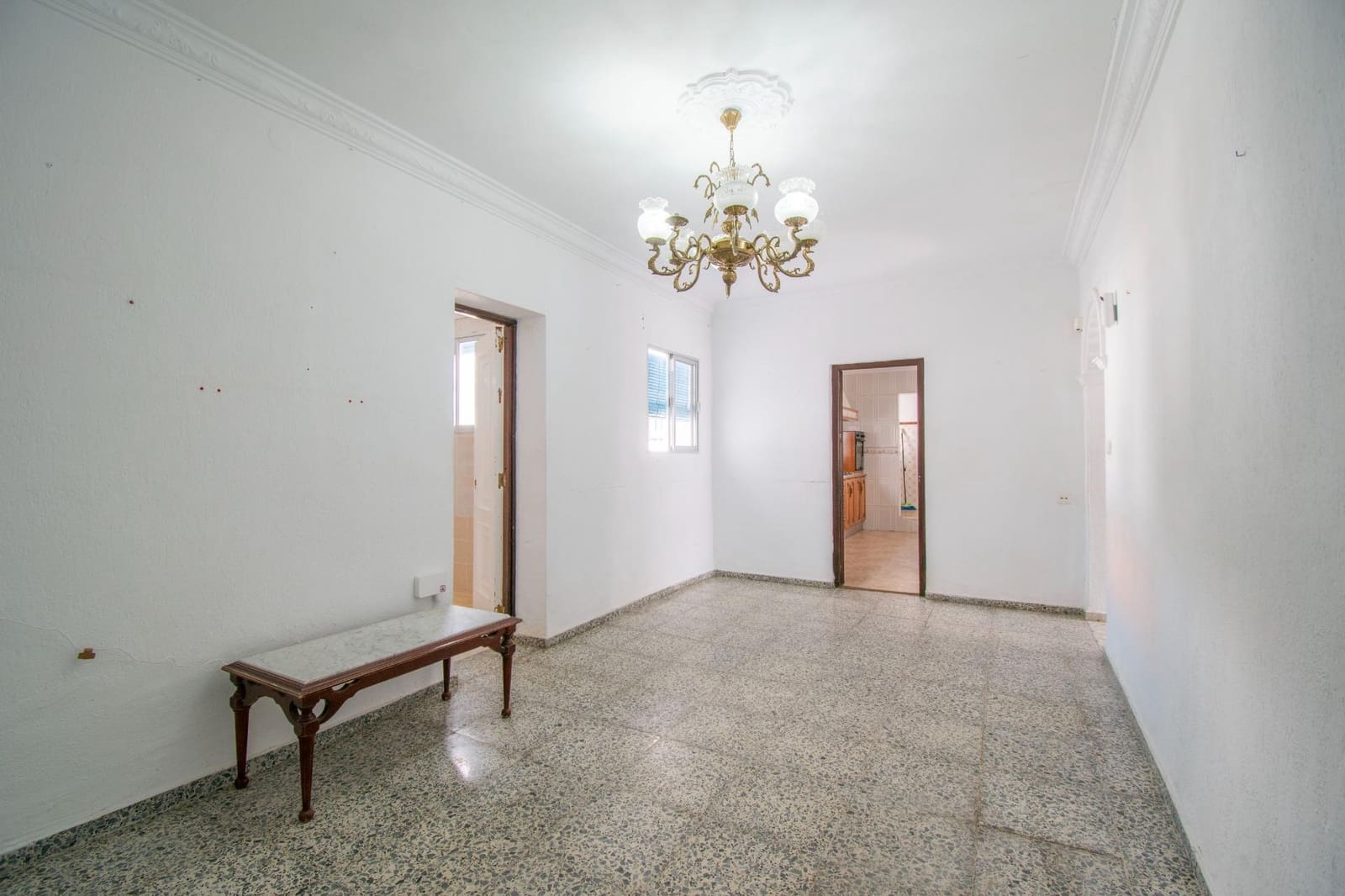 2 bedroom Townhouse for sale in Chiclana de la Frontera - € 196,900 (Ref: 9831321)