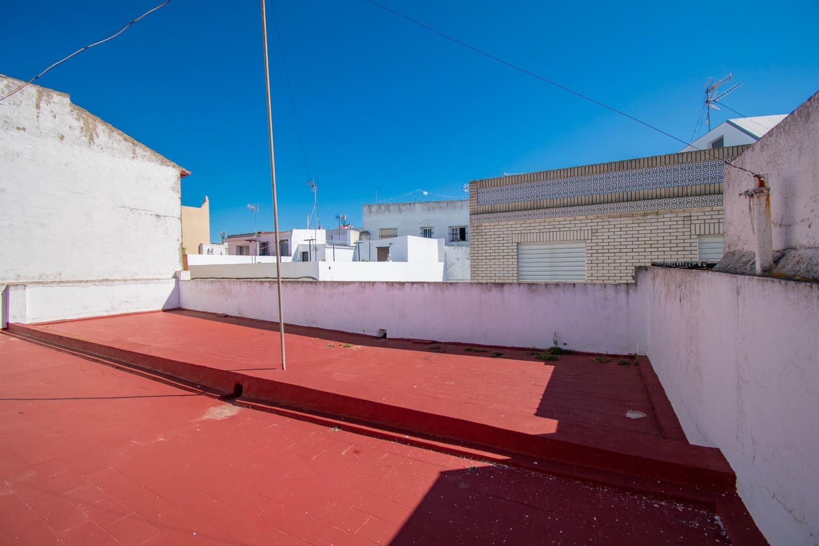 2 bedroom Townhouse for sale in Chiclana de la Frontera - € 196,900 (Ref: 9831321)