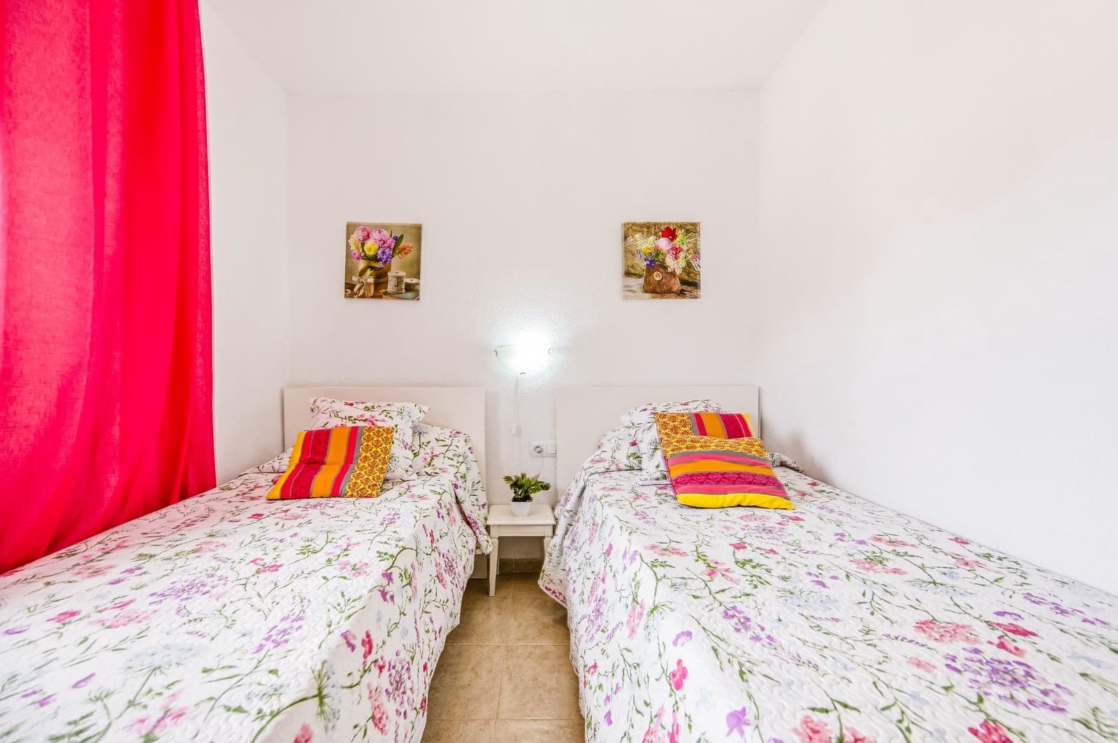 Chalet de 3 habitaciones en Chiclana de la Frontera en venta - 336.000 € (Ref: 9876384)