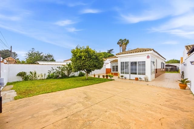 Chalet de 3 habitaciones en Chiclana de la Frontera en venta - 336.000 € (Ref: 9876384)