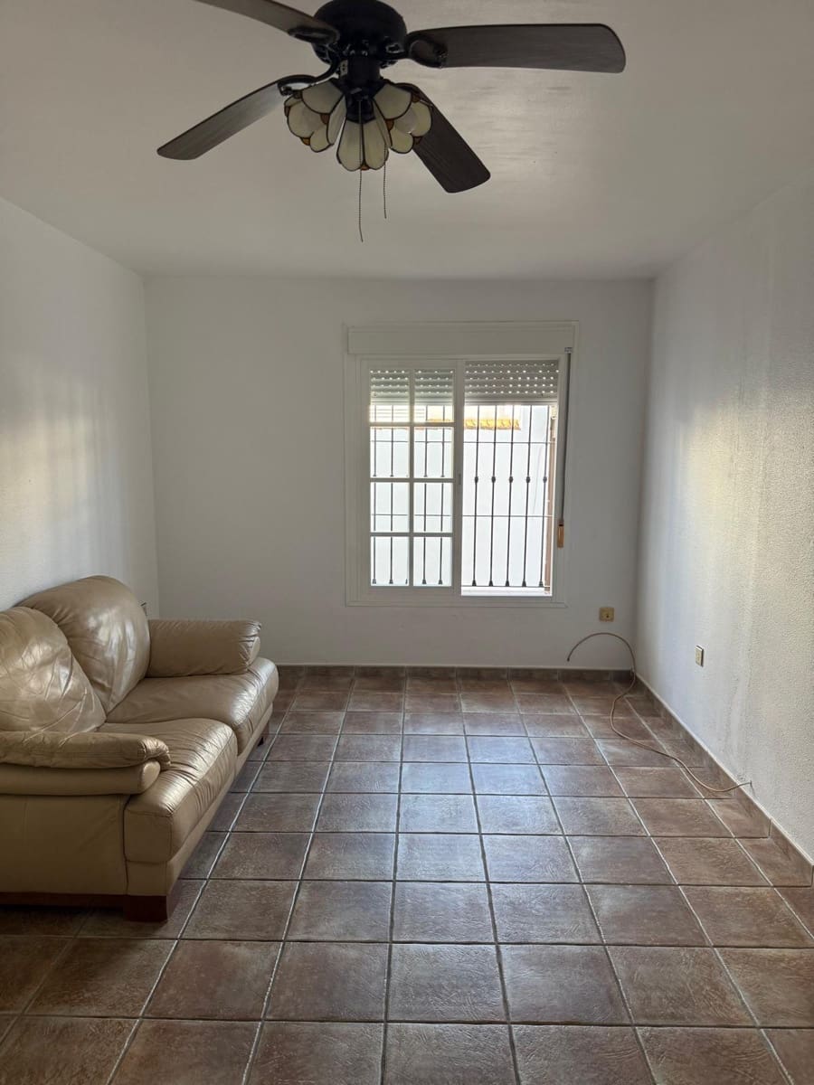 3 sovrum Radhus till salu i Chiclana de la Frontera - 235 000 € (Ref: 9890351)