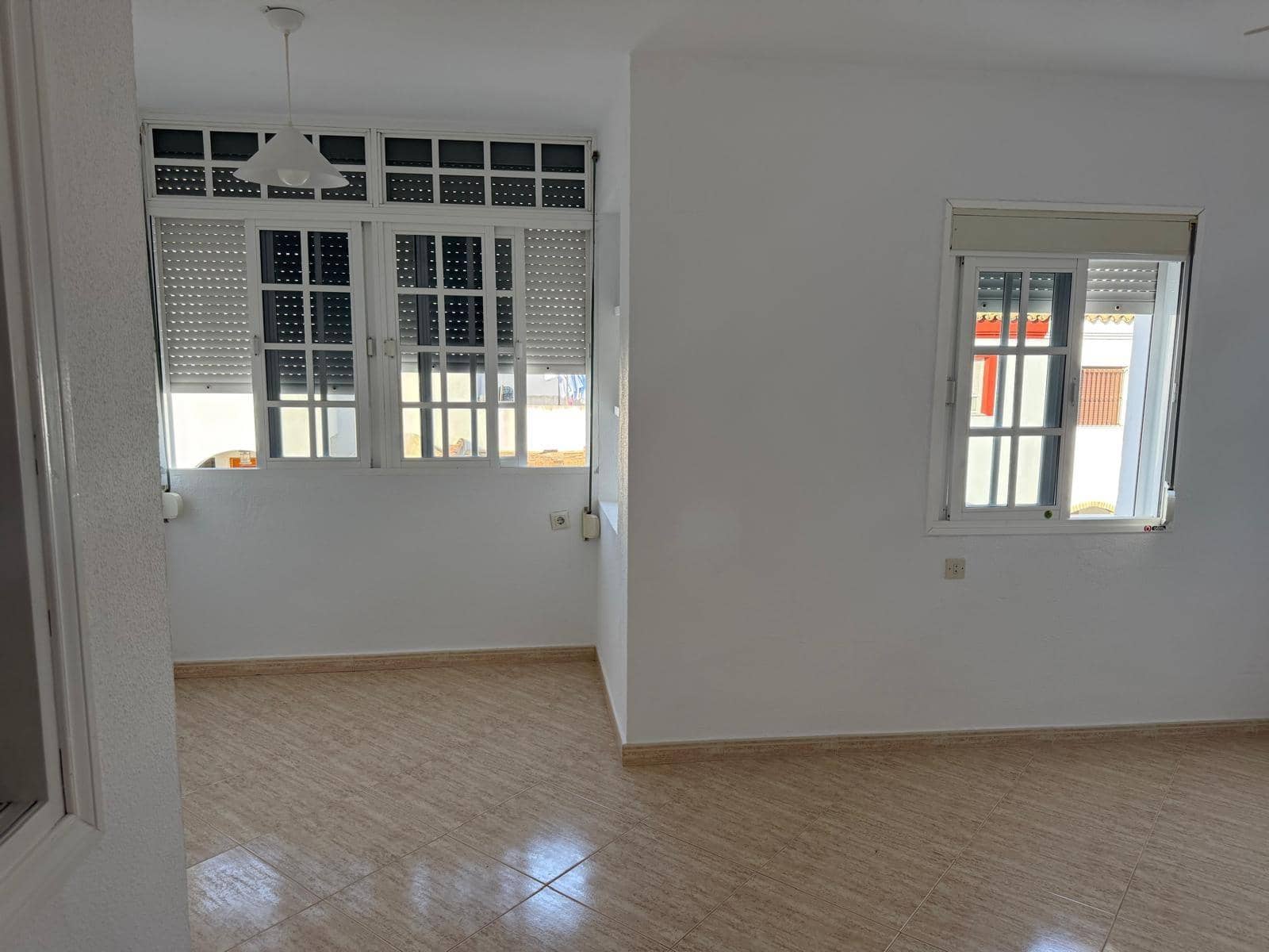3 sovrum Radhus till salu i Chiclana de la Frontera - 235 000 € (Ref: 9890351)