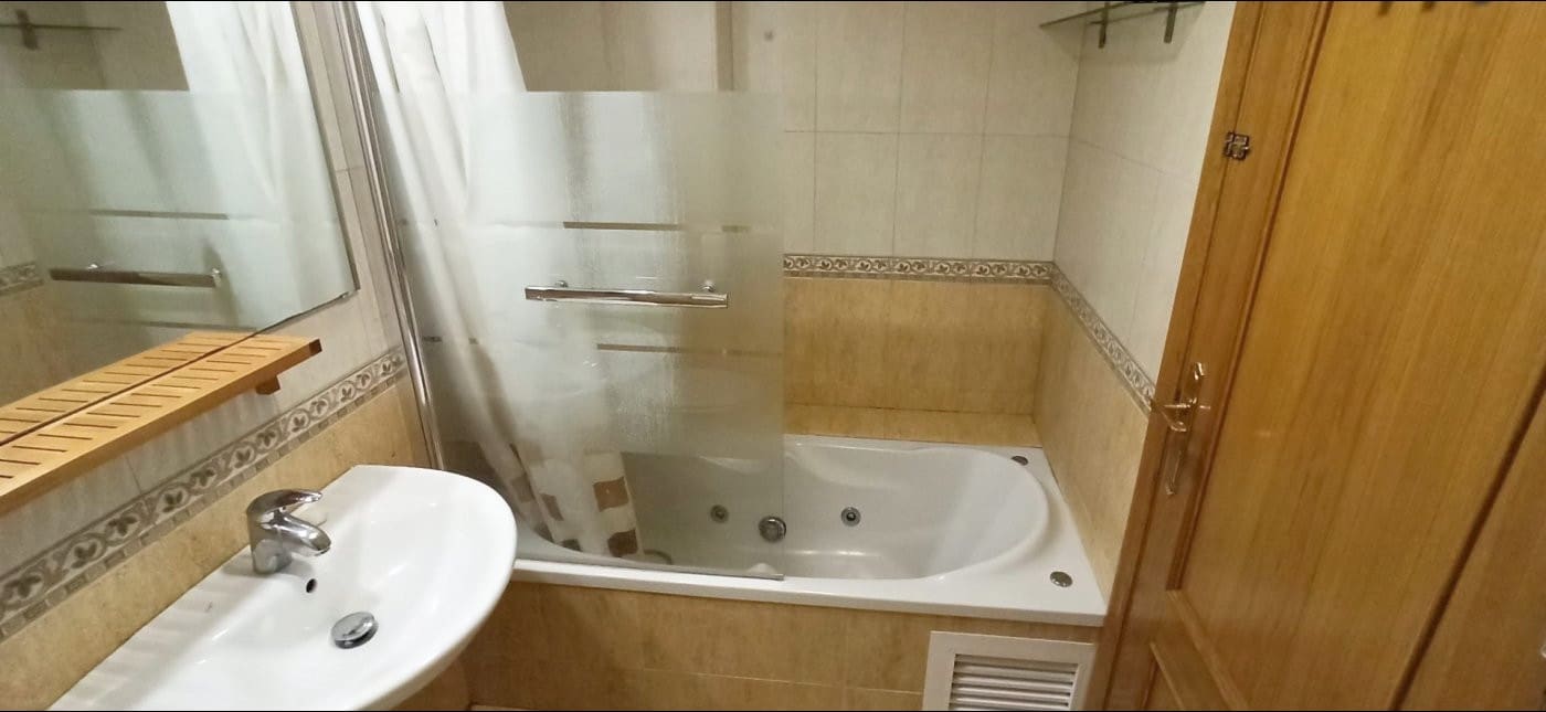 2 bedroom Flat for sale in Murcia city with garage - € 205,000 (Ref: 10033664)