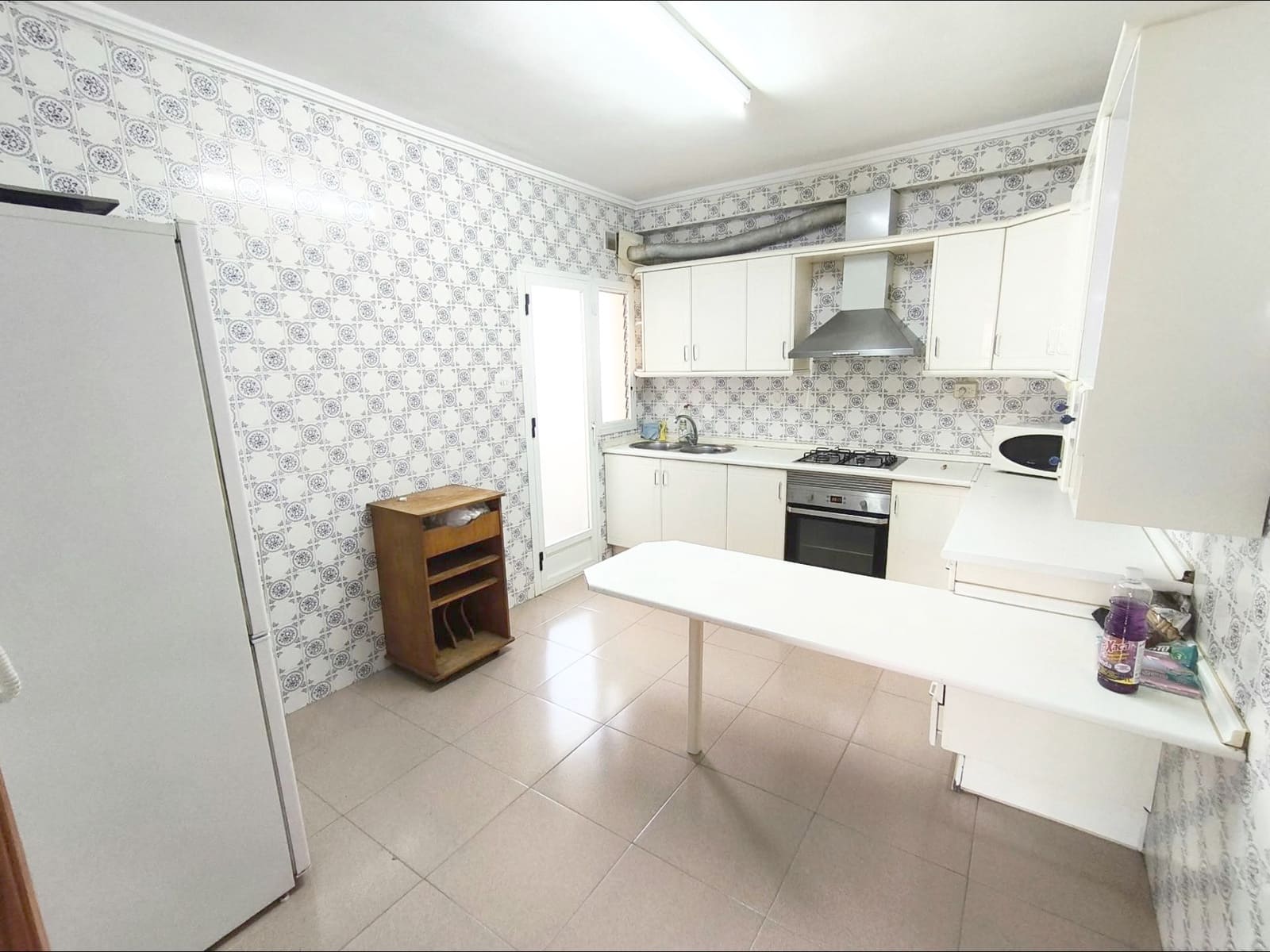 4 sovrum Lägenhet att hyra i Murcia stad - 300 € (Ref: 10044987)