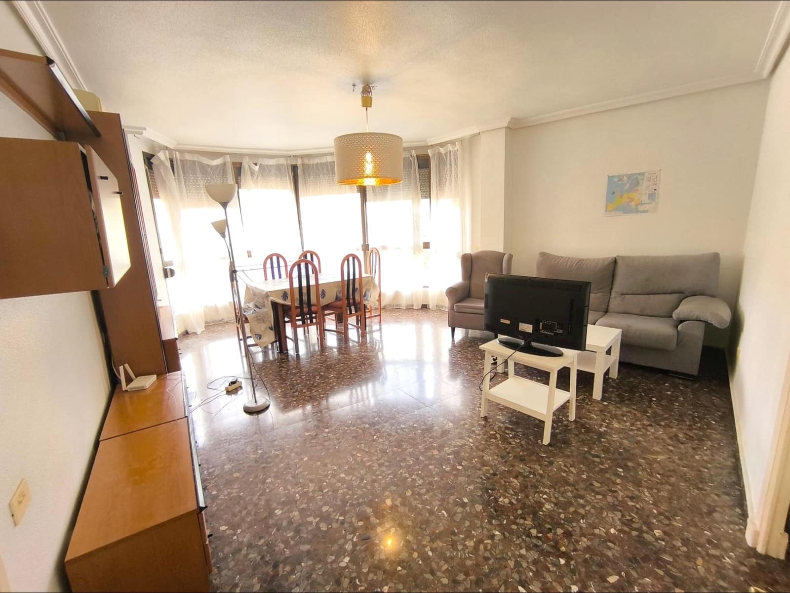 Piso de 3 habitaciones en Murcia ciudad en alquiler - 900 € (Ref: 9960204)
