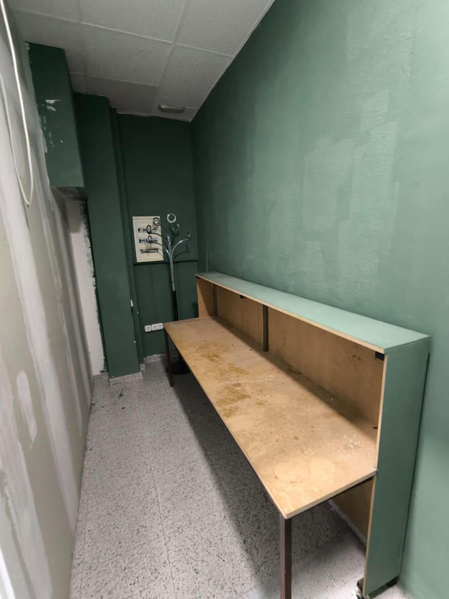 Local Comercial en Murcia ciudad en alquiler - 800 € (Ref: 9960208)