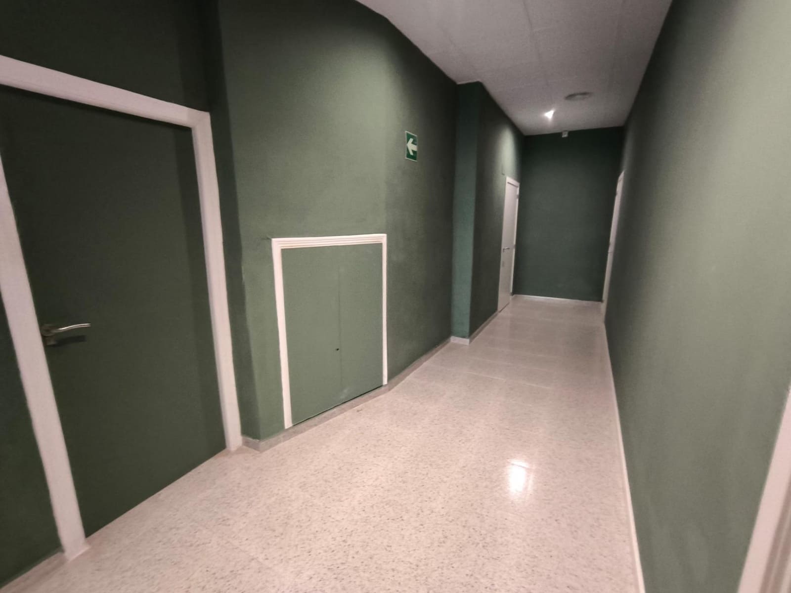 Local Comercial en Murcia ciudad en alquiler - 800 € (Ref: 9960208)