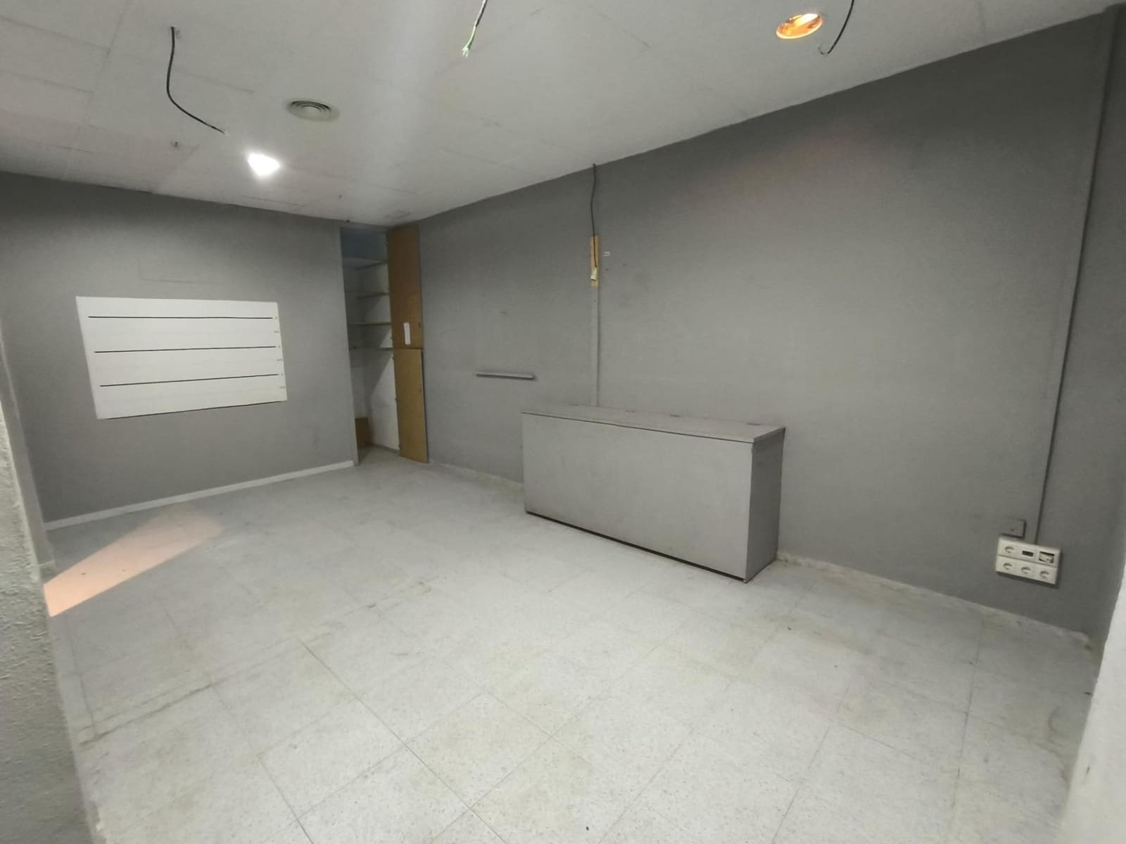 Local Comercial en Murcia ciudad en alquiler - 800 € (Ref: 9960208)