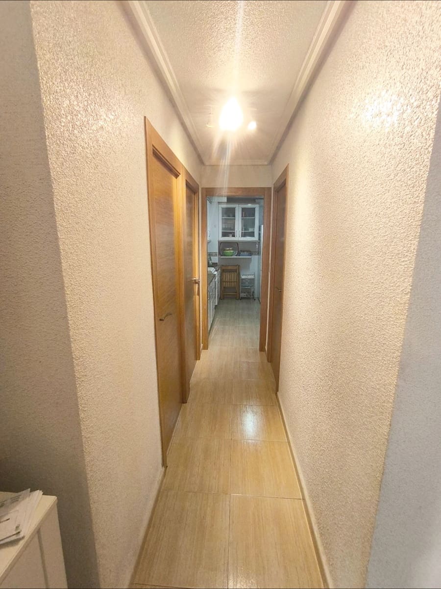 3 quarto Apartamento para venda em Torrevieja - 140 000 € (Ref: 9960213)