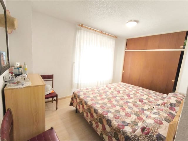 3 quarto Apartamento para venda em Playa de los Náufragos, Torrevieja - 140 000 € (Ref: 9960213)
