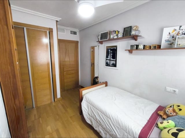 4 quarto Penthouse para venda em Múrcia cidade com garagem - 279 000 € (Ref: 9960215)