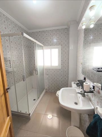Appartement de 4 chambres à louer à Vista Alegre, Murcie ville - 1 000 € (Ref: 9960217)