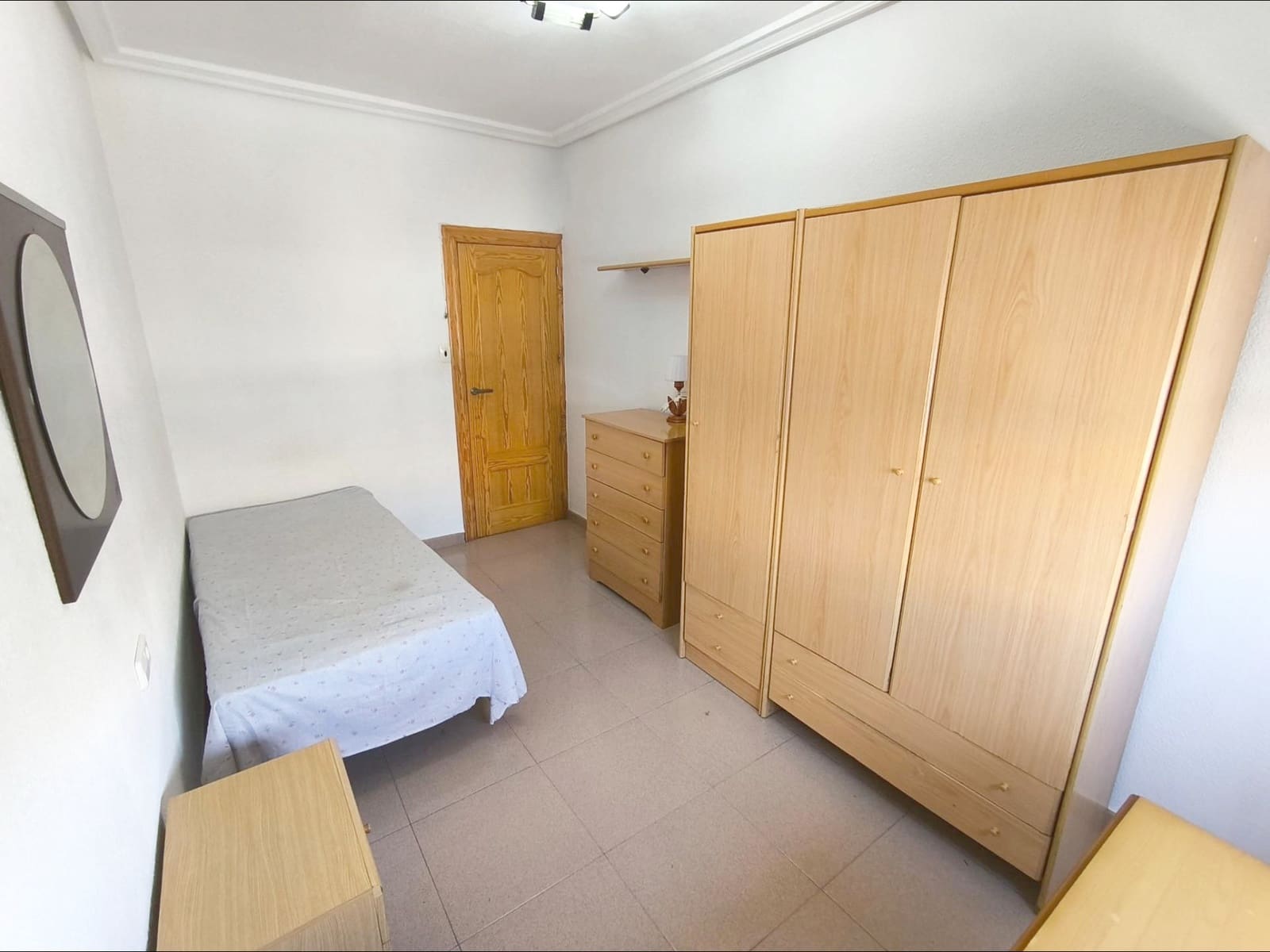 4 bedroom Flat for rent in Murcia city - € 1,000 (Ref: 9960217)