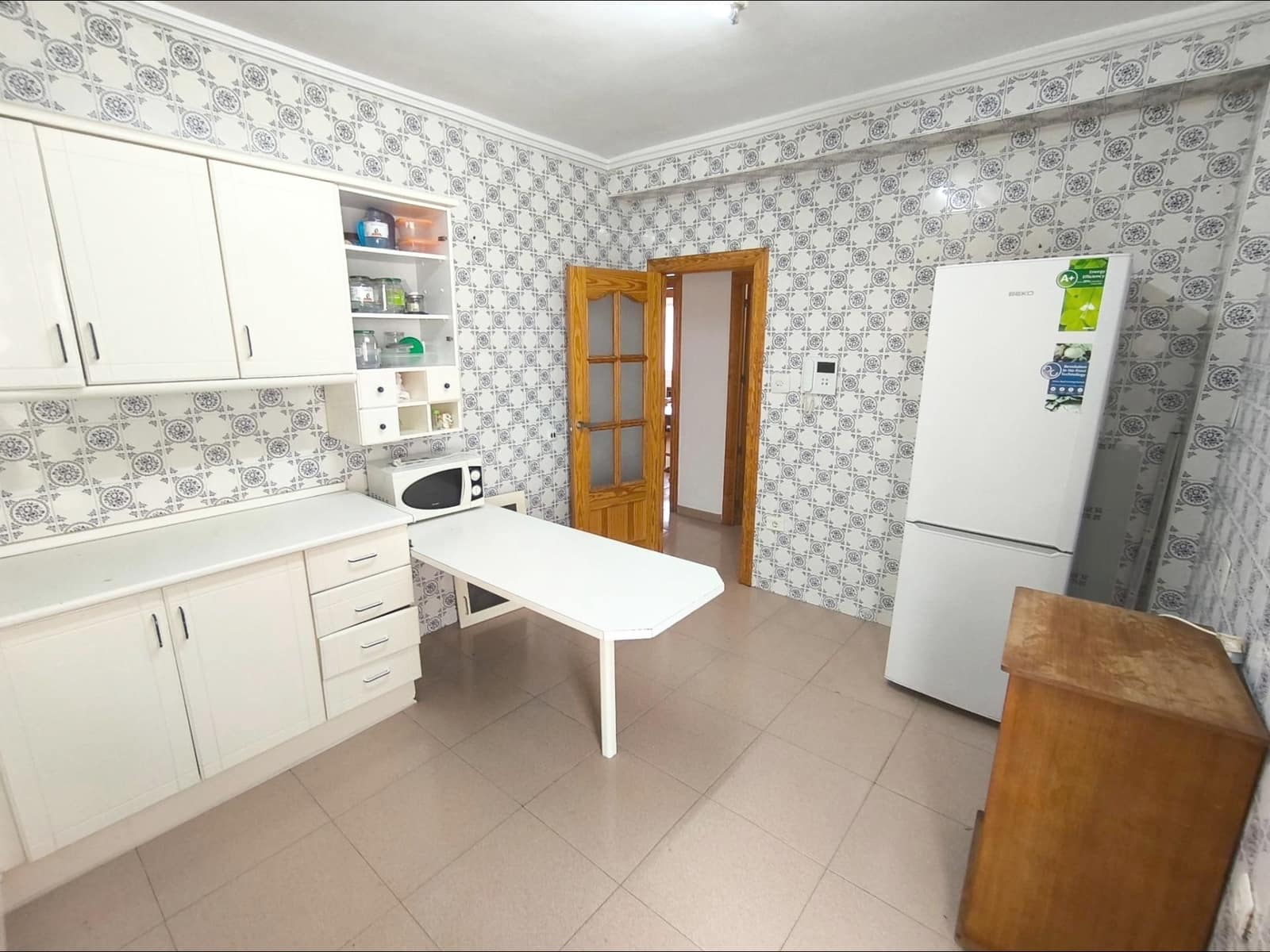 4 bedroom Flat for rent in Murcia city - € 1,000 (Ref: 9960217)