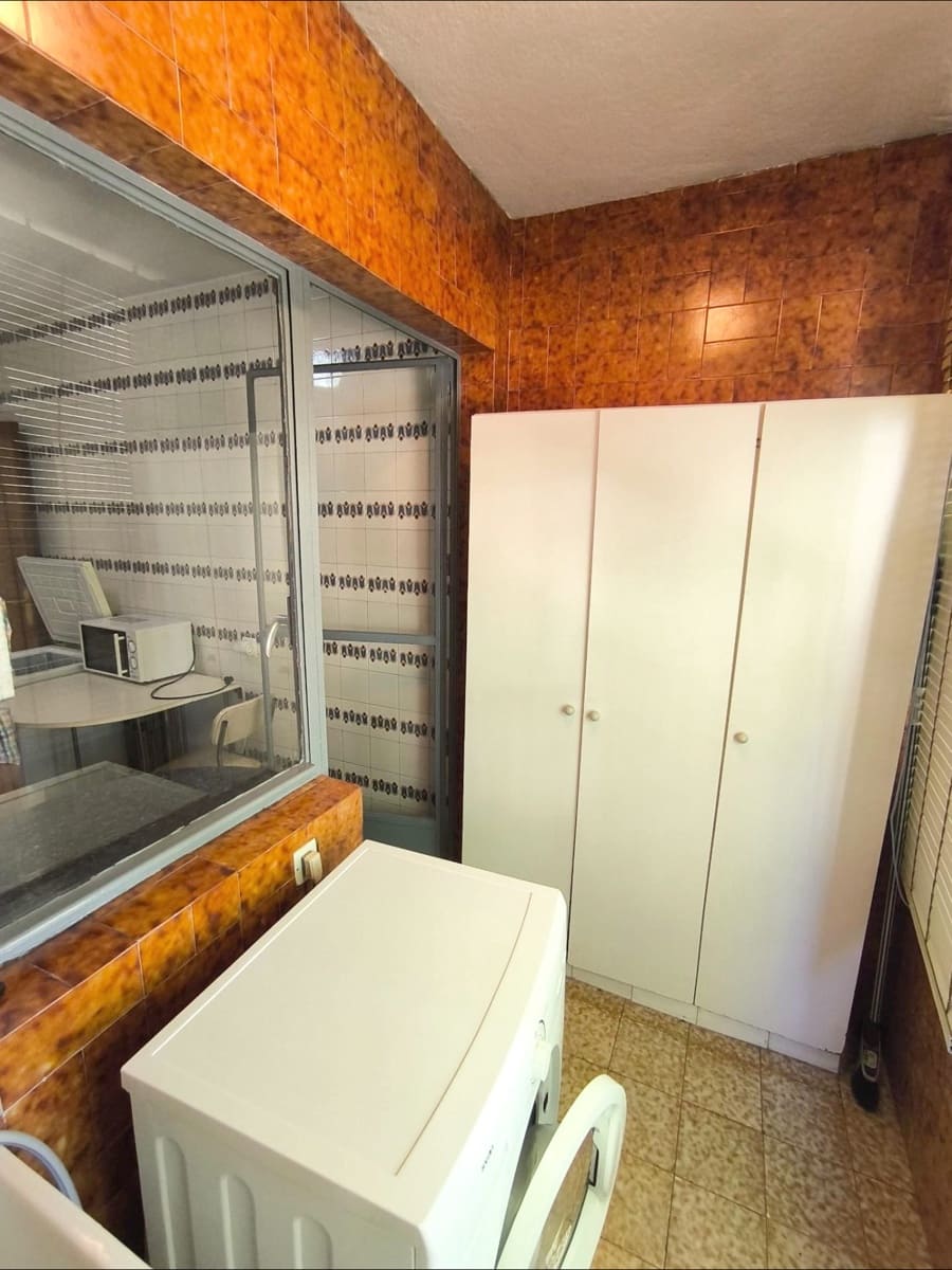 4 sovrum Lägenhet att hyra i Murcia stad - 950 € (Ref: 9960218)