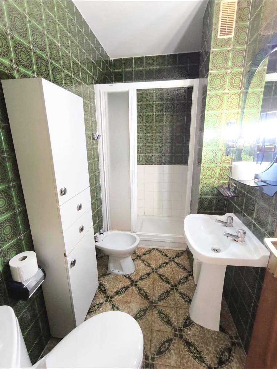 4 sovrum Lägenhet att hyra i Murcia stad - 950 € (Ref: 9960218)