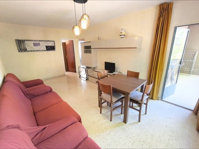 4 soveværelse Lejlighed til leje i Santa María de Gracia, Murcia by - € 950 (Ref: 9960218)