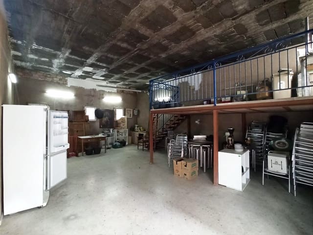 Kaupallinen vuokrattavana paikassa Murcia kaupunki - 600 € (Ref: 9960222)