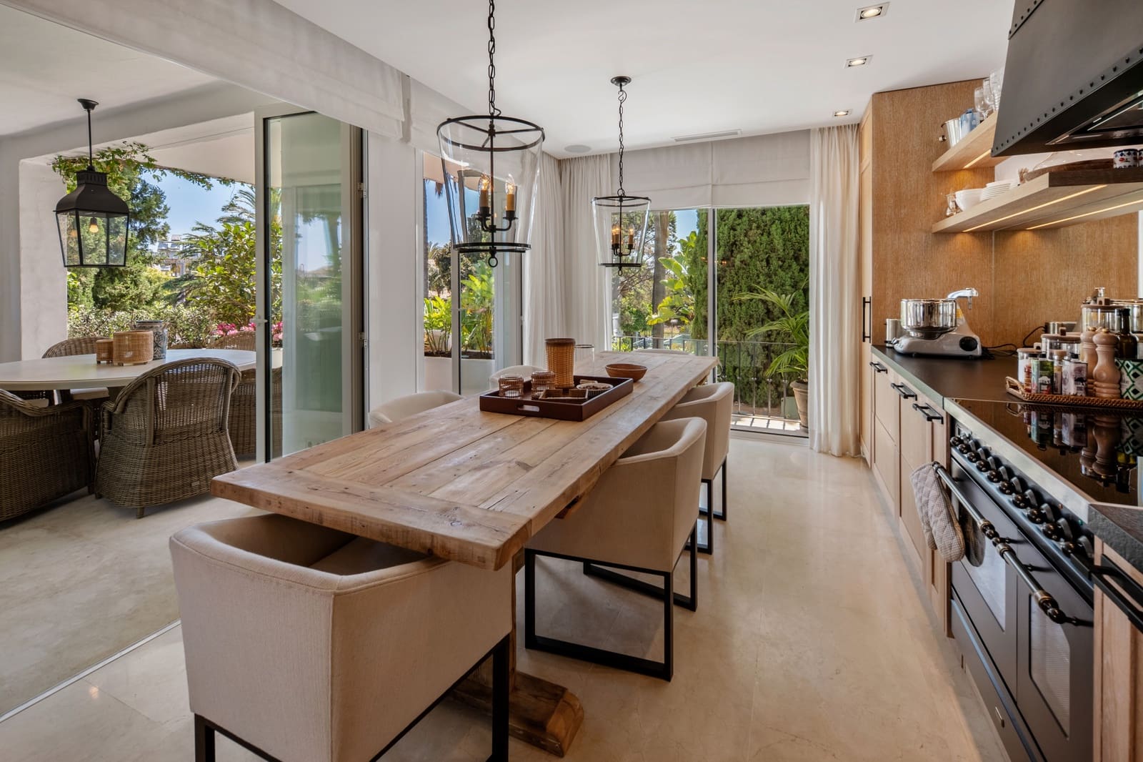 1 bedroom Apartment for sale in Golden Mile - € 3,500,000 (Ref: 10025189)