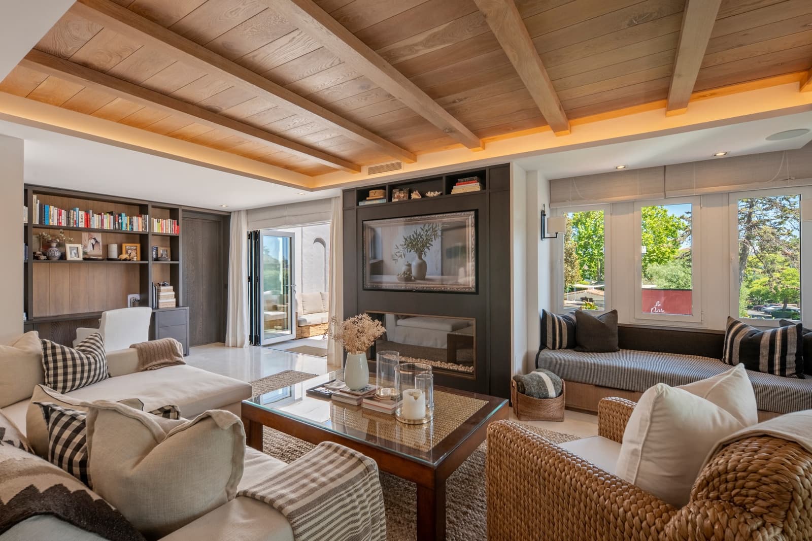 1 bedroom Apartment for sale in Golden Mile - € 3,500,000 (Ref: 10025189)