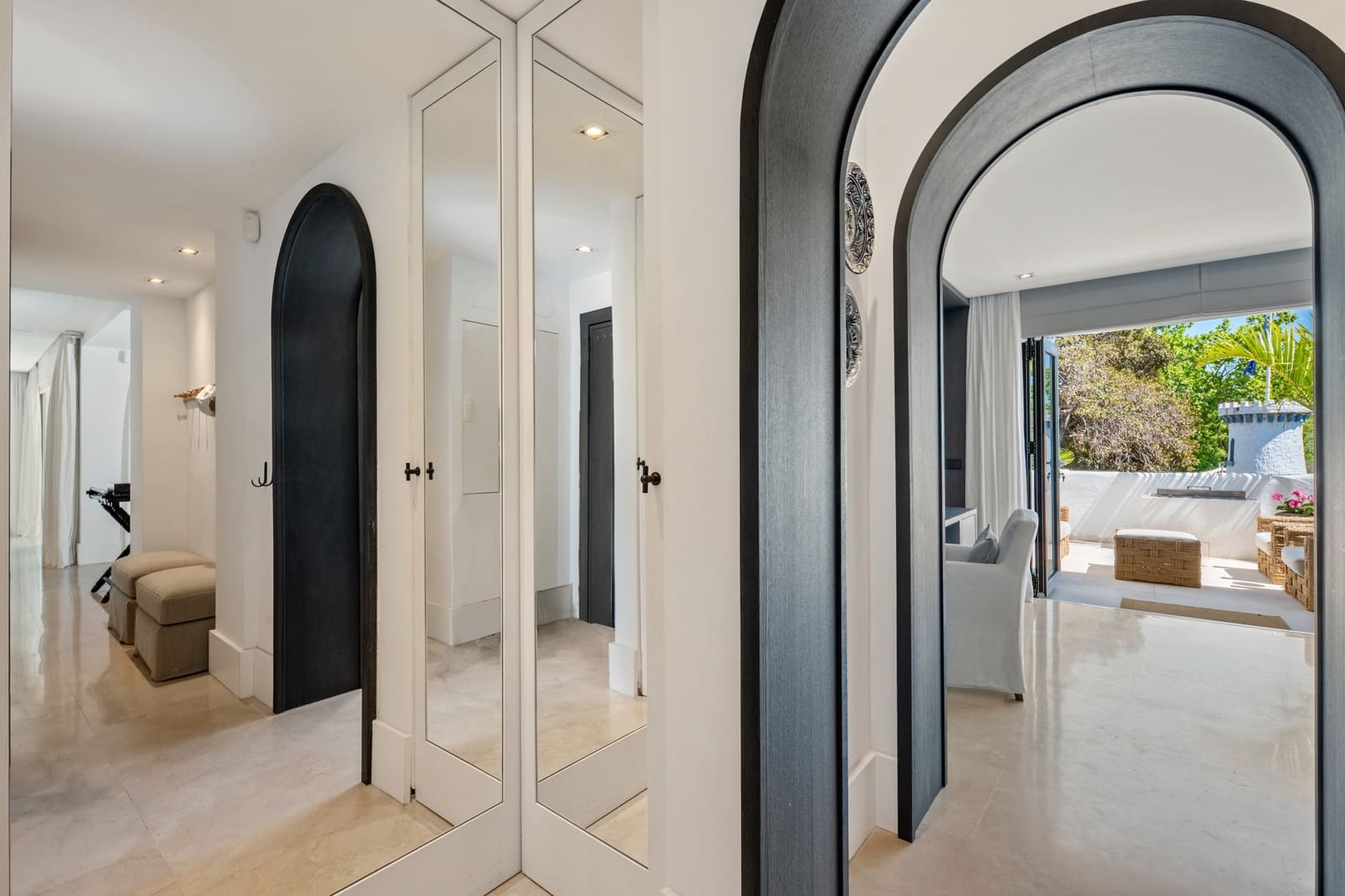 1 bedroom Apartment for sale in Golden Mile - € 3,500,000 (Ref: 10025189)