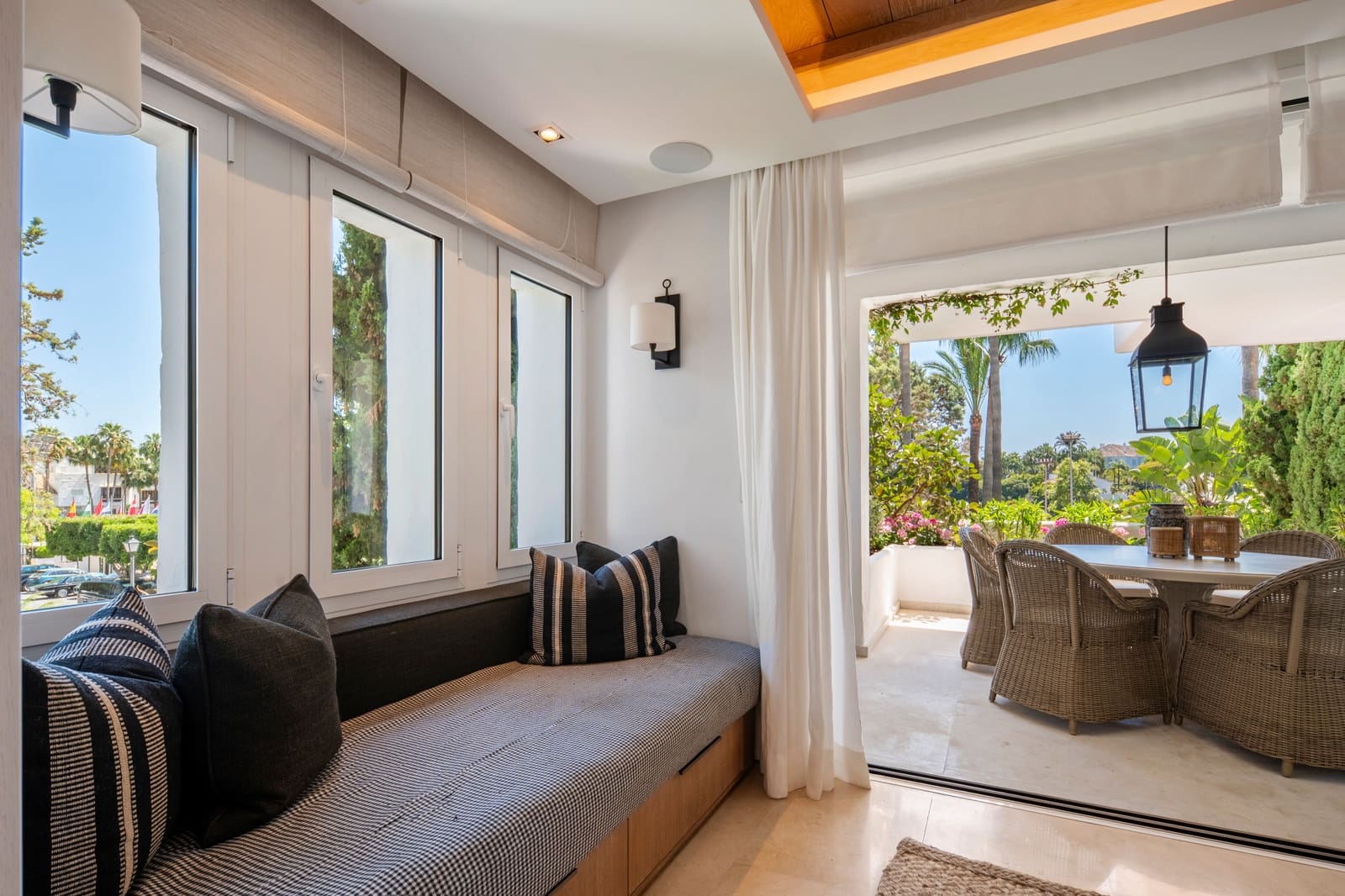 1 bedroom Apartment for sale in Golden Mile - € 3,500,000 (Ref: 10025189)
