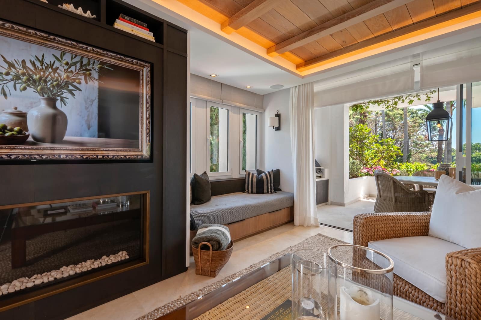1 bedroom Apartment for sale in Golden Mile - € 3,500,000 (Ref: 10025189)