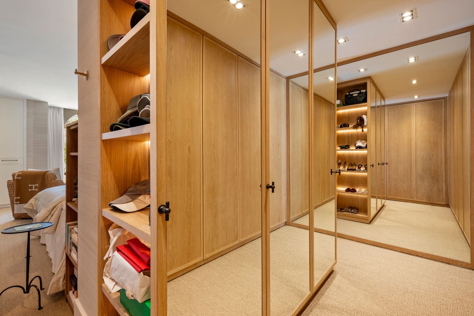 1 bedroom Apartment for sale in Golden Mile - € 3,500,000 (Ref: 10025189)