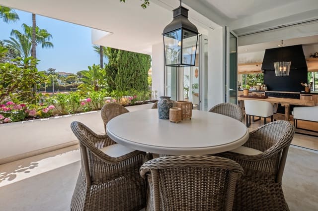 1 bedroom Apartment for sale in Lomas De Marbella, Marbella - € 3,500,000 (Ref: 10025189)