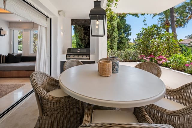 1 bedroom Apartment for sale in Lomas De Marbella, Marbella - € 3,500,000 (Ref: 10025189)