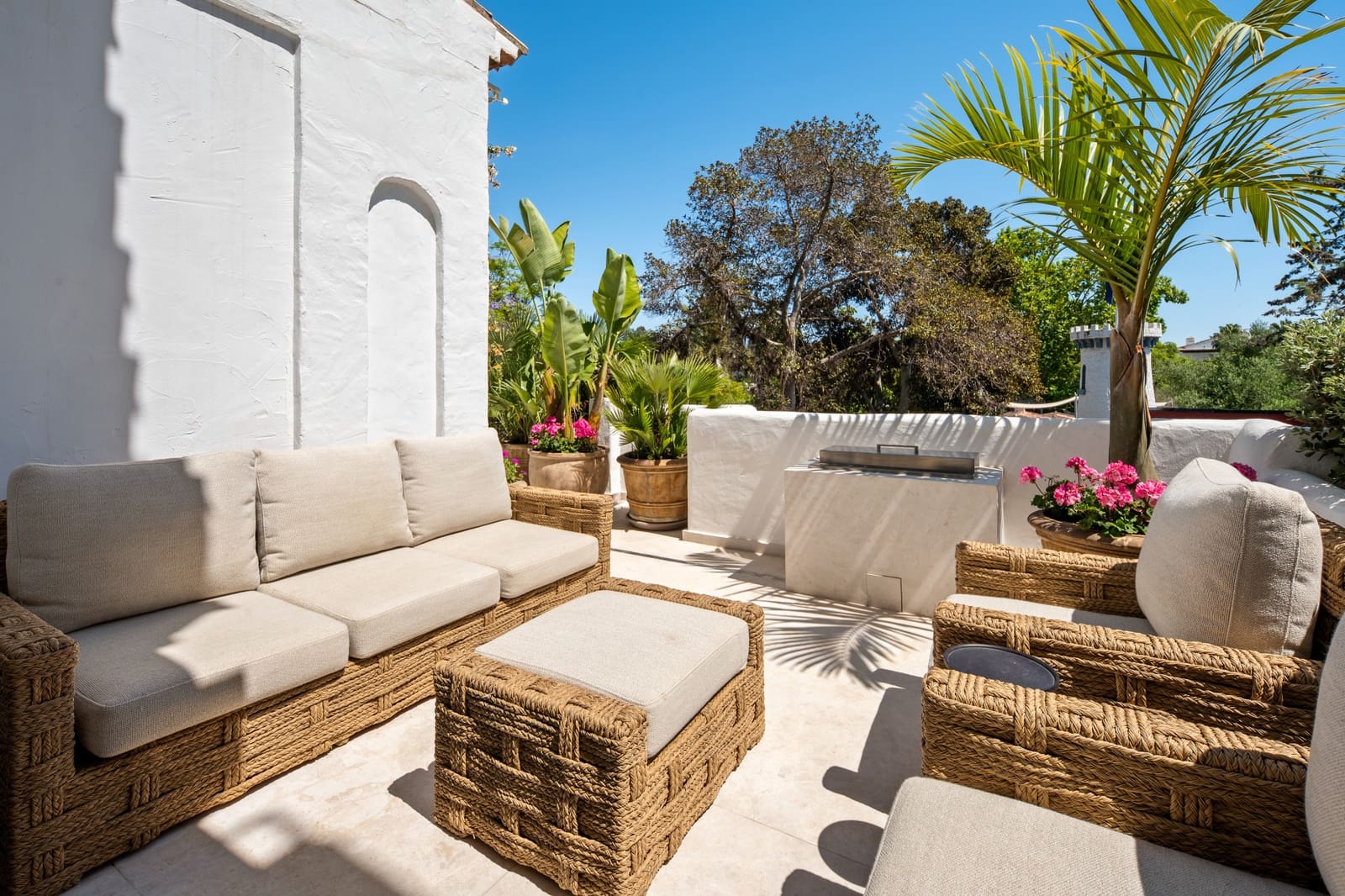 1 bedroom Apartment for sale in Golden Mile - € 3,500,000 (Ref: 10025189)