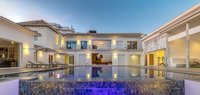 7 quarto Moradia para venda em Guadalmina Alta, Marbella com piscina garagem - 4 899 000 € (Ref: 10026890)