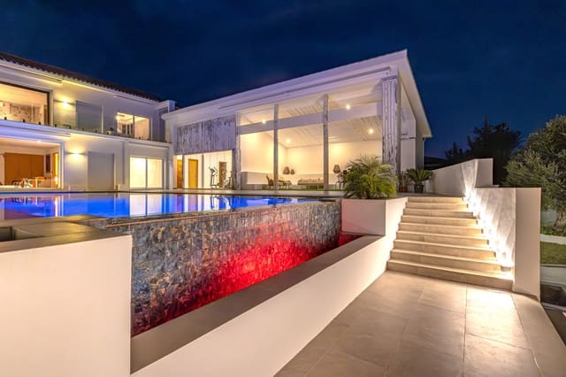7 quarto Moradia para venda em Guadalmina Alta, Marbella com piscina garagem - 4 899 000 € (Ref: 10026890)