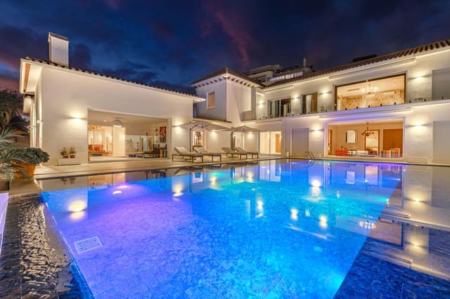 7 quarto Moradia para venda em Guadalmina Alta, Marbella com piscina garagem - 4 899 000 € (Ref: 10026890)