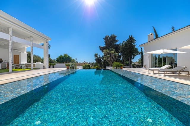 7 quarto Moradia para venda em Guadalmina Alta, Marbella com piscina garagem - 4 899 000 € (Ref: 10026890)