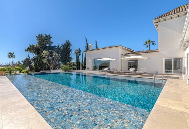 7 quarto Moradia para venda em Guadalmina Alta, Marbella com piscina garagem - 4 899 000 € (Ref: 10026890)