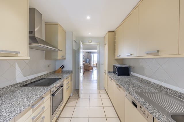 2 bedroom Apartment for sale in El Paraiso, Estepona with pool garage - € 579,000 (Ref: 10026892)