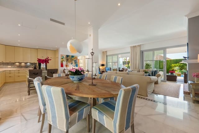 4 sovrum Villa till salu i Sierra Blanca, Marbella med pool garage - 3 995 000 € (Ref: 10031569)