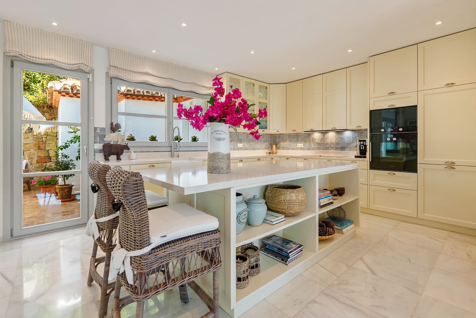 4 sovrum Villa till salu i Marbella med pool garage - 3 995 000 € (Ref: 10031569)
