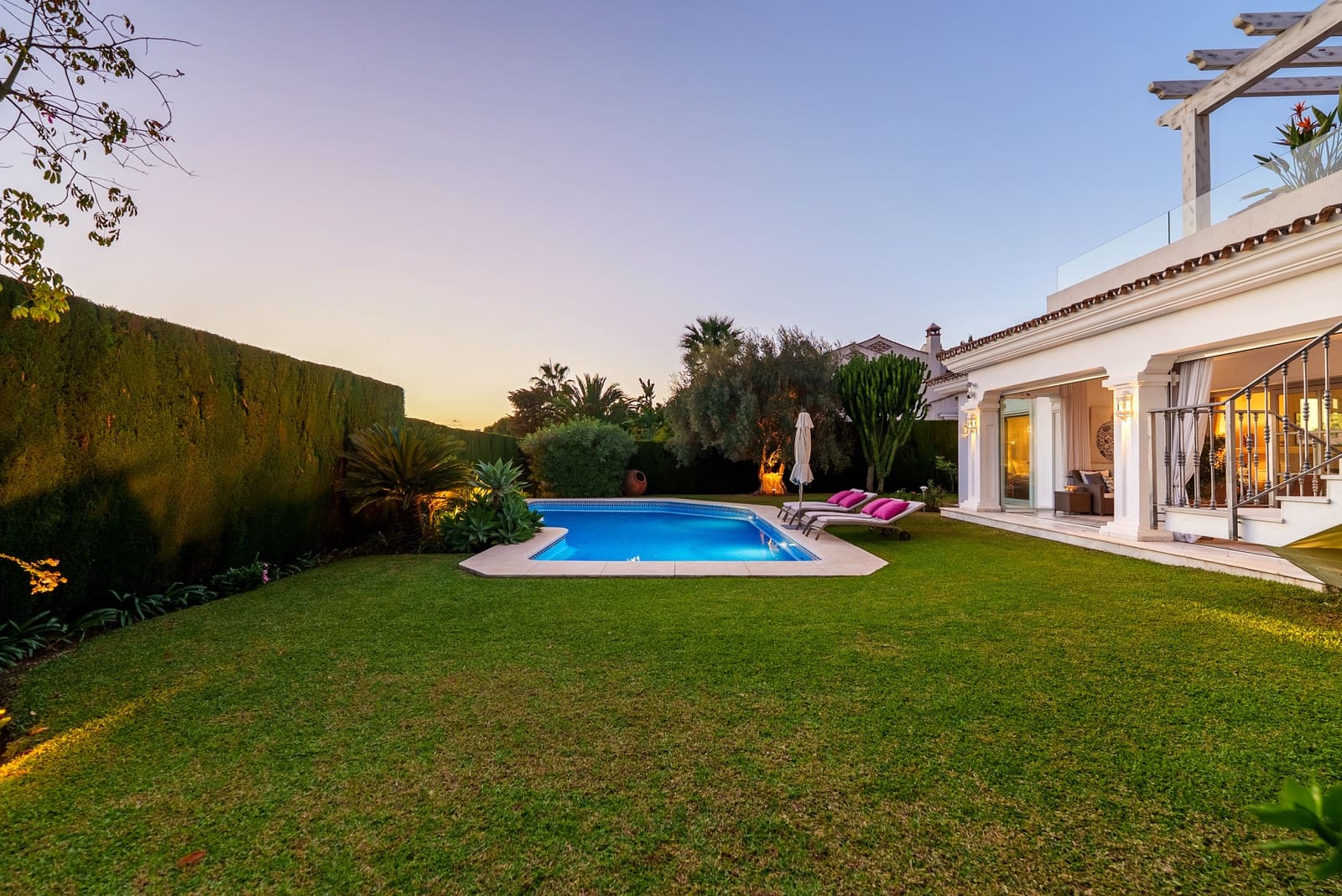 4 sovrum Villa till salu i Marbella med pool garage - 3 995 000 € (Ref: 10031569)