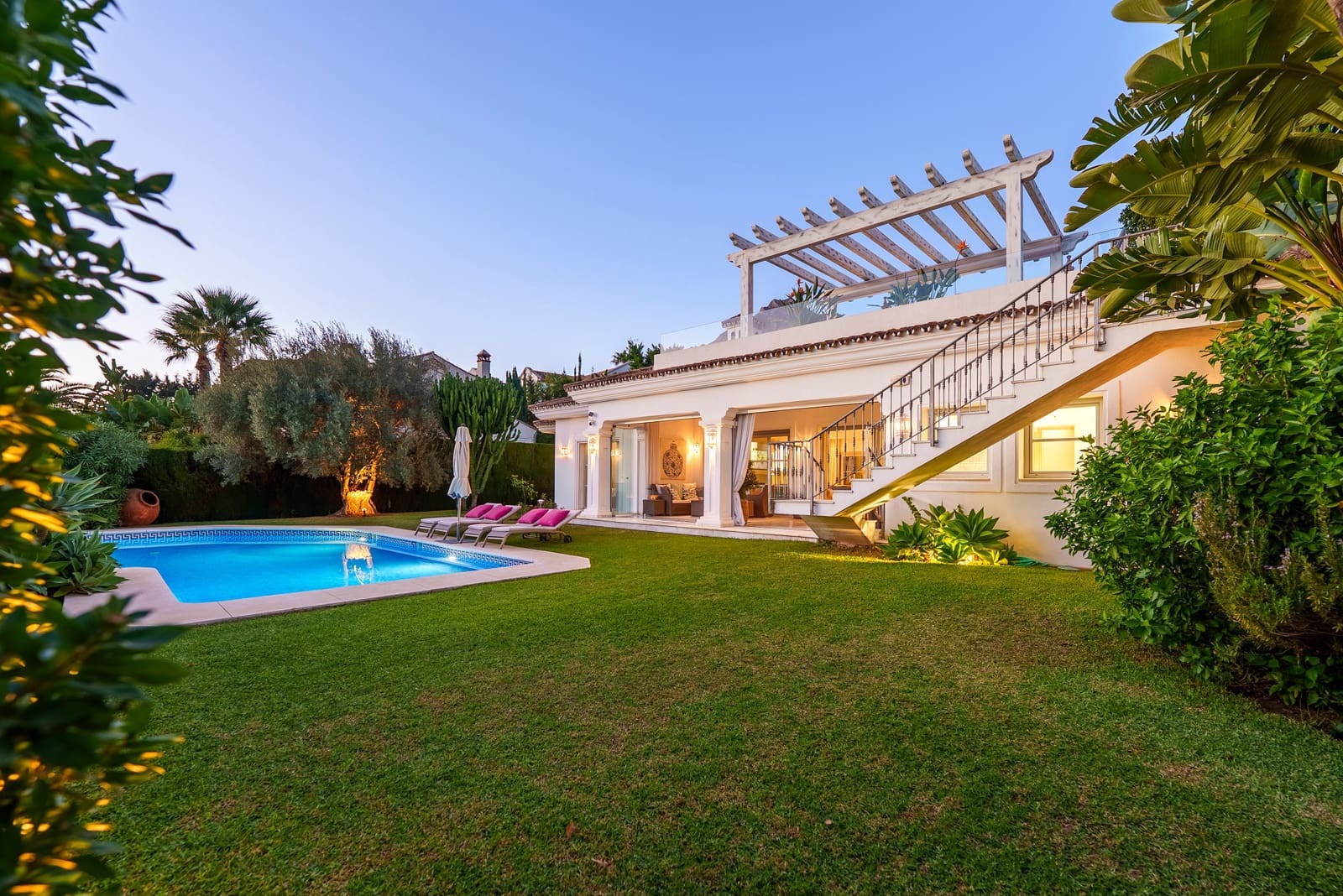 4 sovrum Villa till salu i Marbella med pool garage - 3 995 000 € (Ref: 10031569)