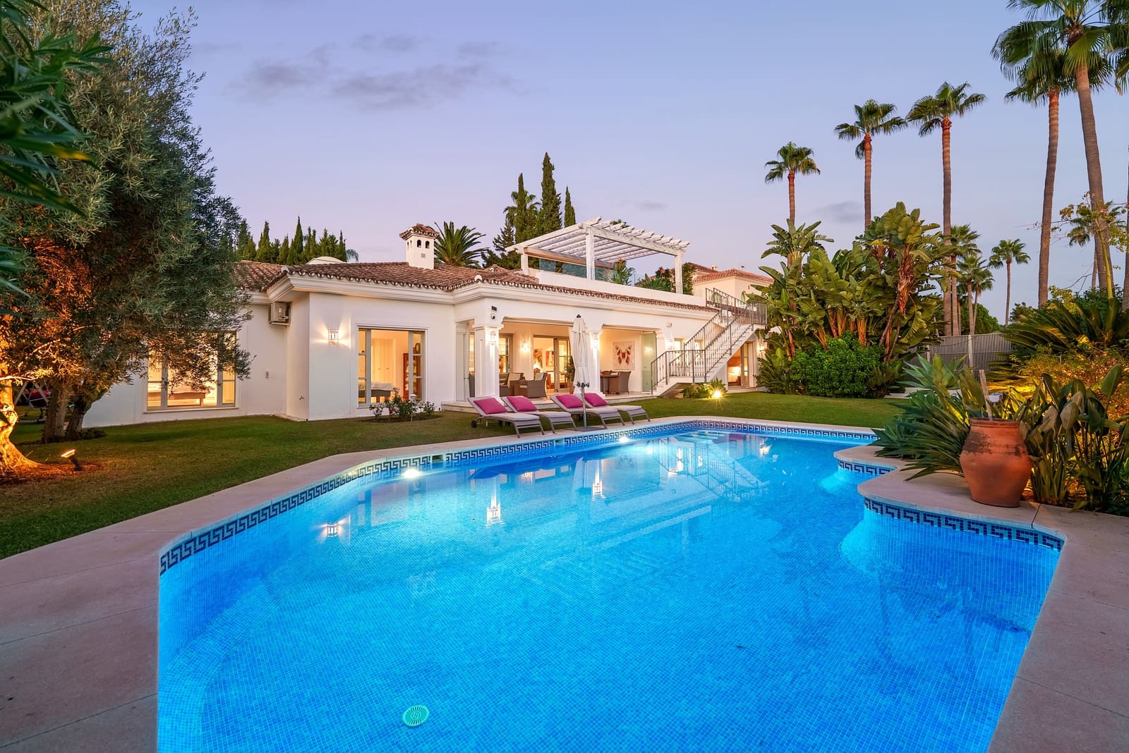 4 sovrum Villa till salu i Marbella med pool garage - 3 995 000 € (Ref: 10031569)
