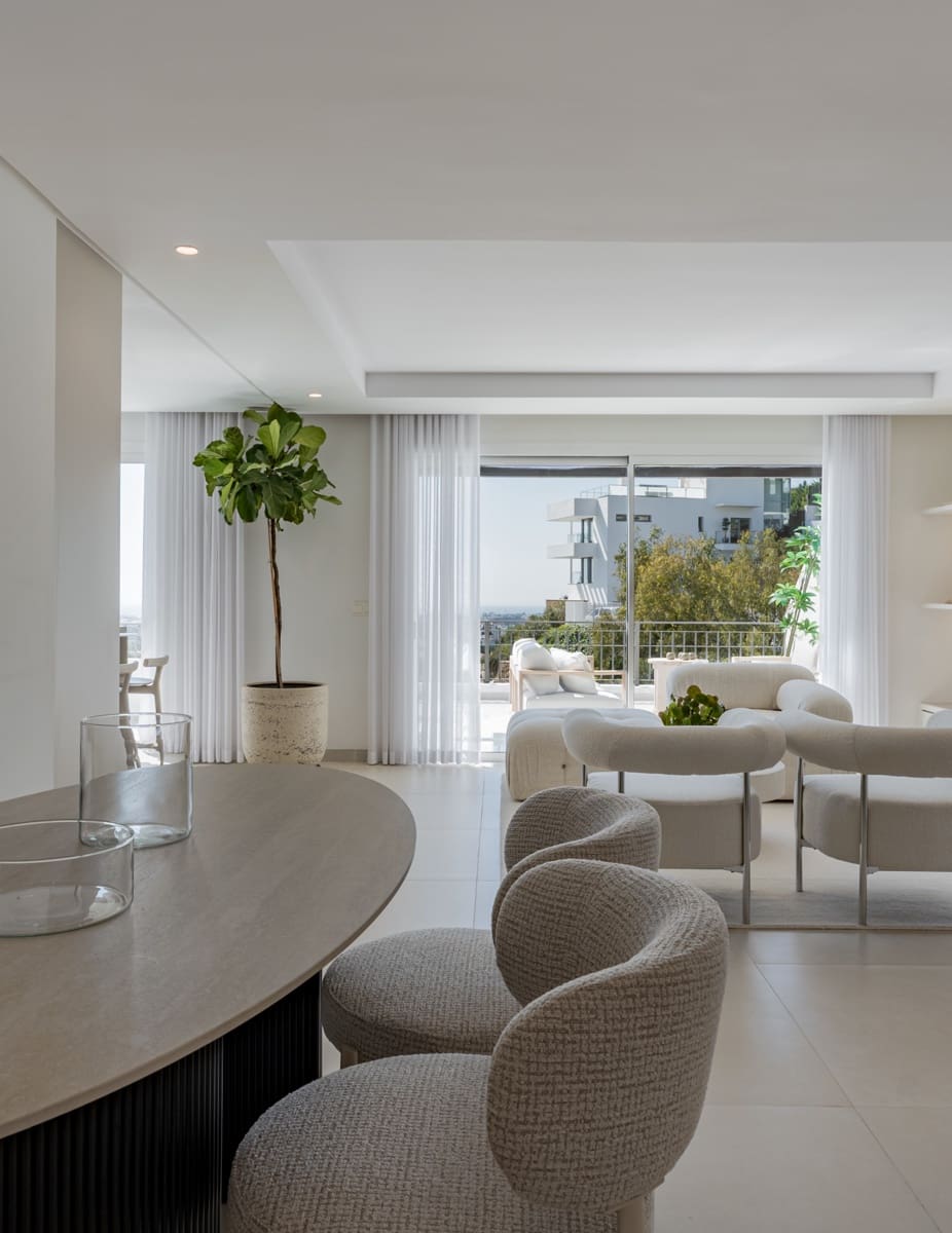 3 bedroom Penthouse for sale in La Quinta with pool garage - € 1,495,000 (Ref: 10037057)