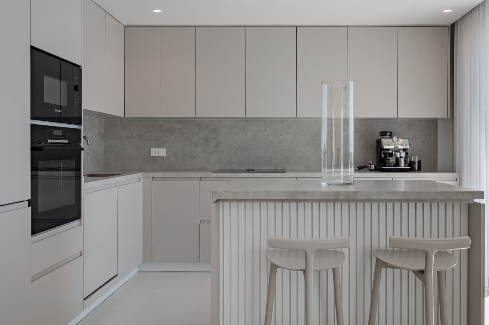 3 bedroom Penthouse for sale in La Quinta with pool garage - € 1,495,000 (Ref: 10037057)